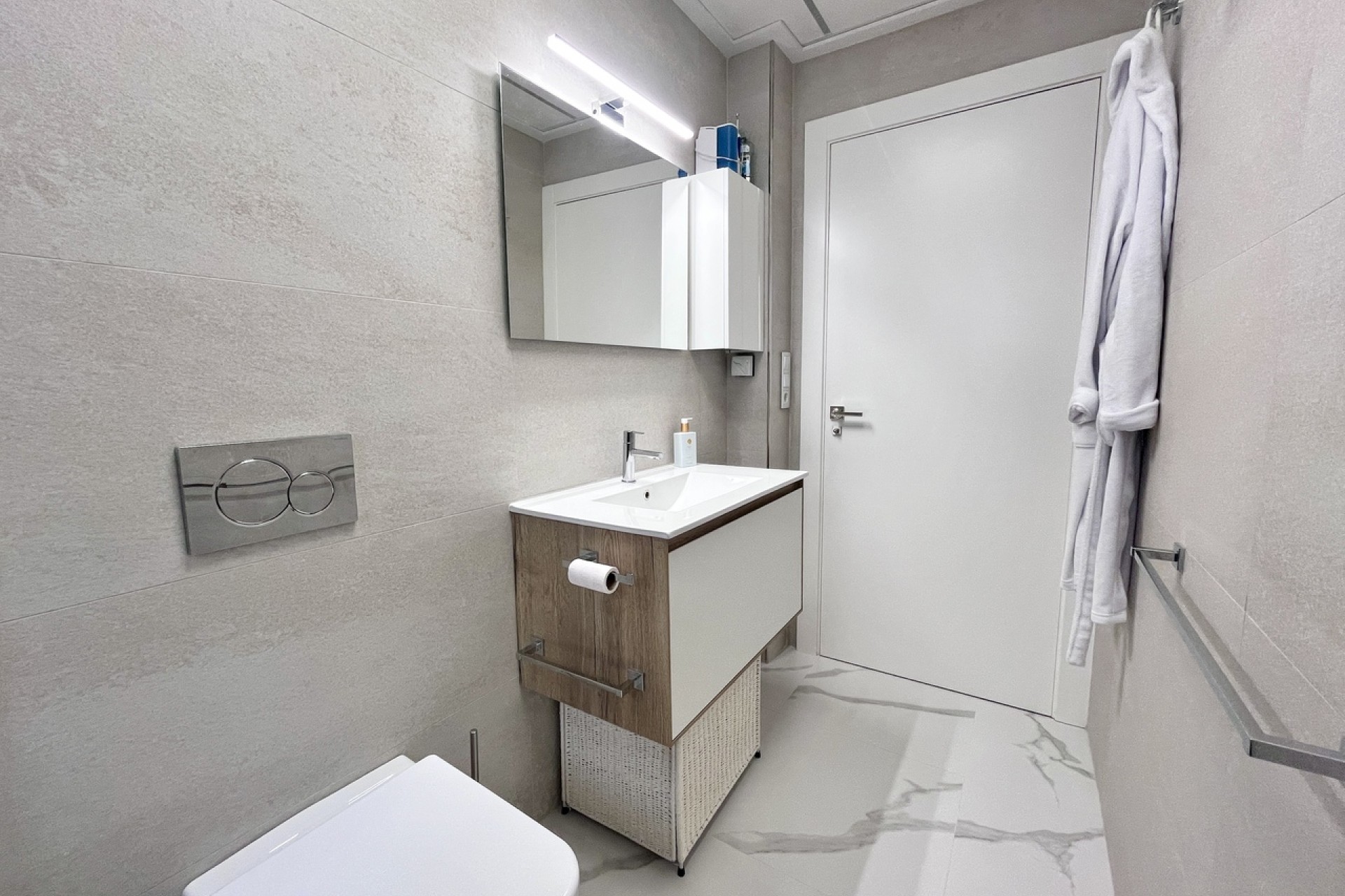 Återförsäljning - Apartment -
San Miguel de Salinas - Inland