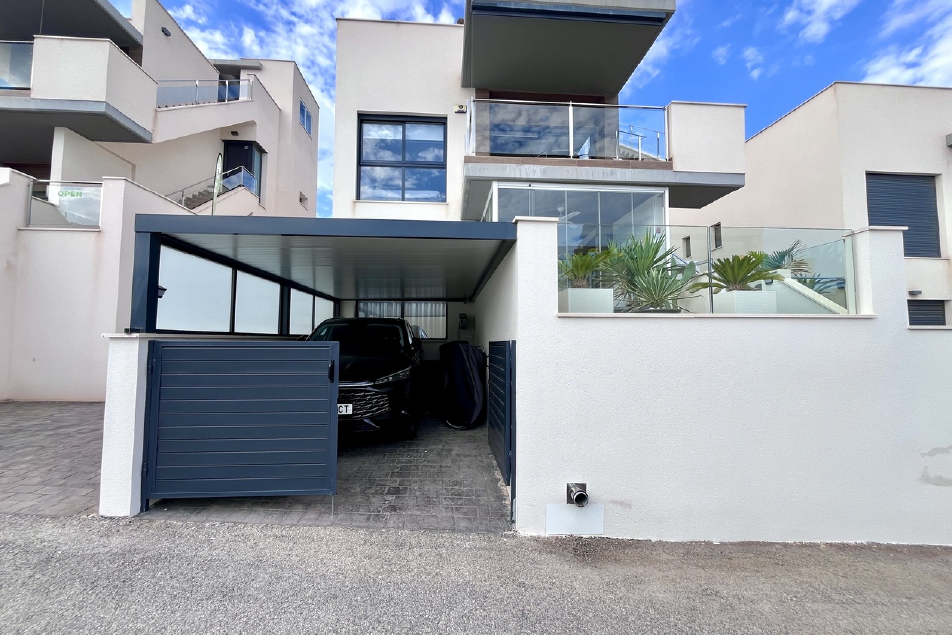 Återförsäljning - Apartment -
San Miguel de Salinas - Inland