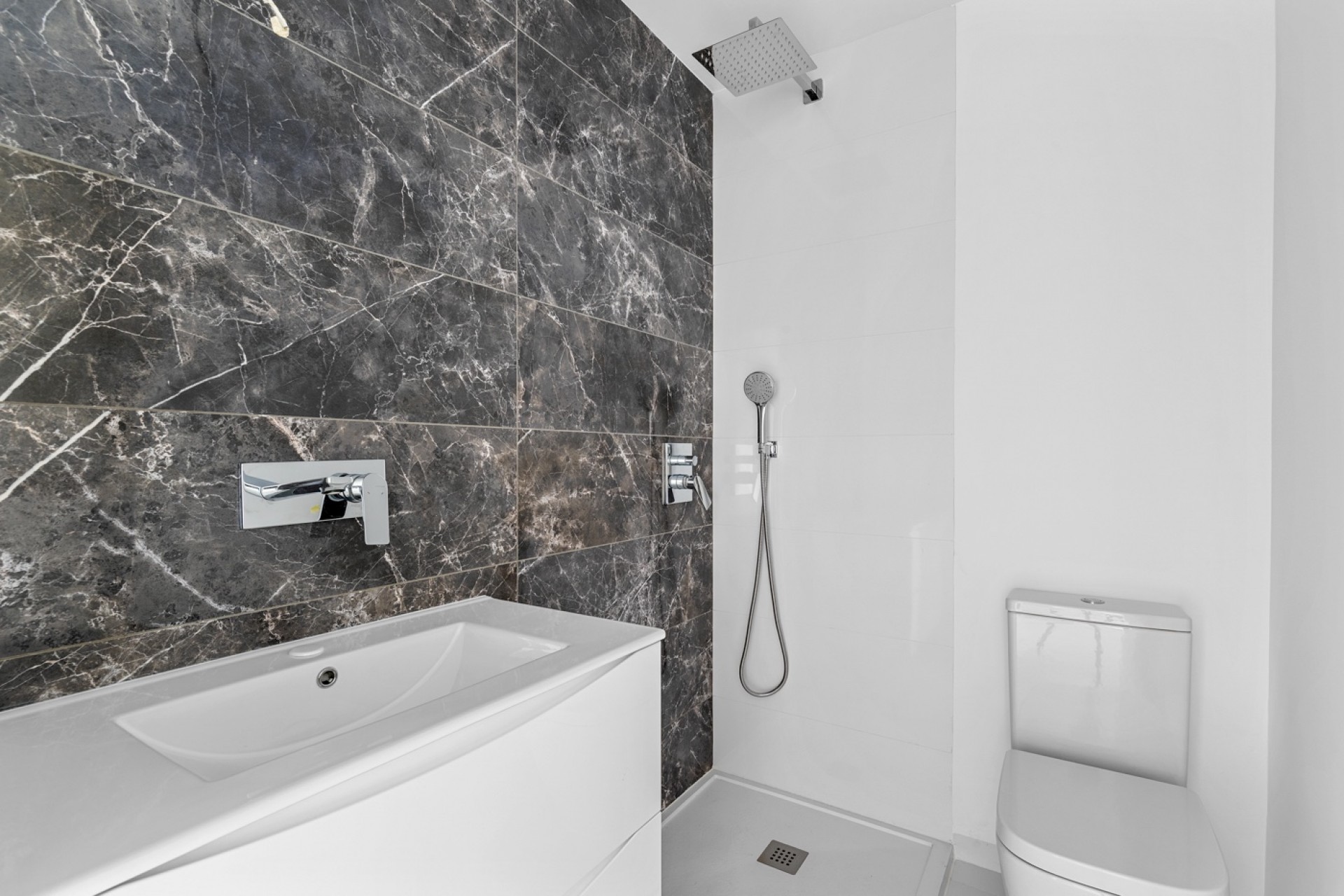 Återförsäljning - Apartment -
San Miguel de Salinas - Inland