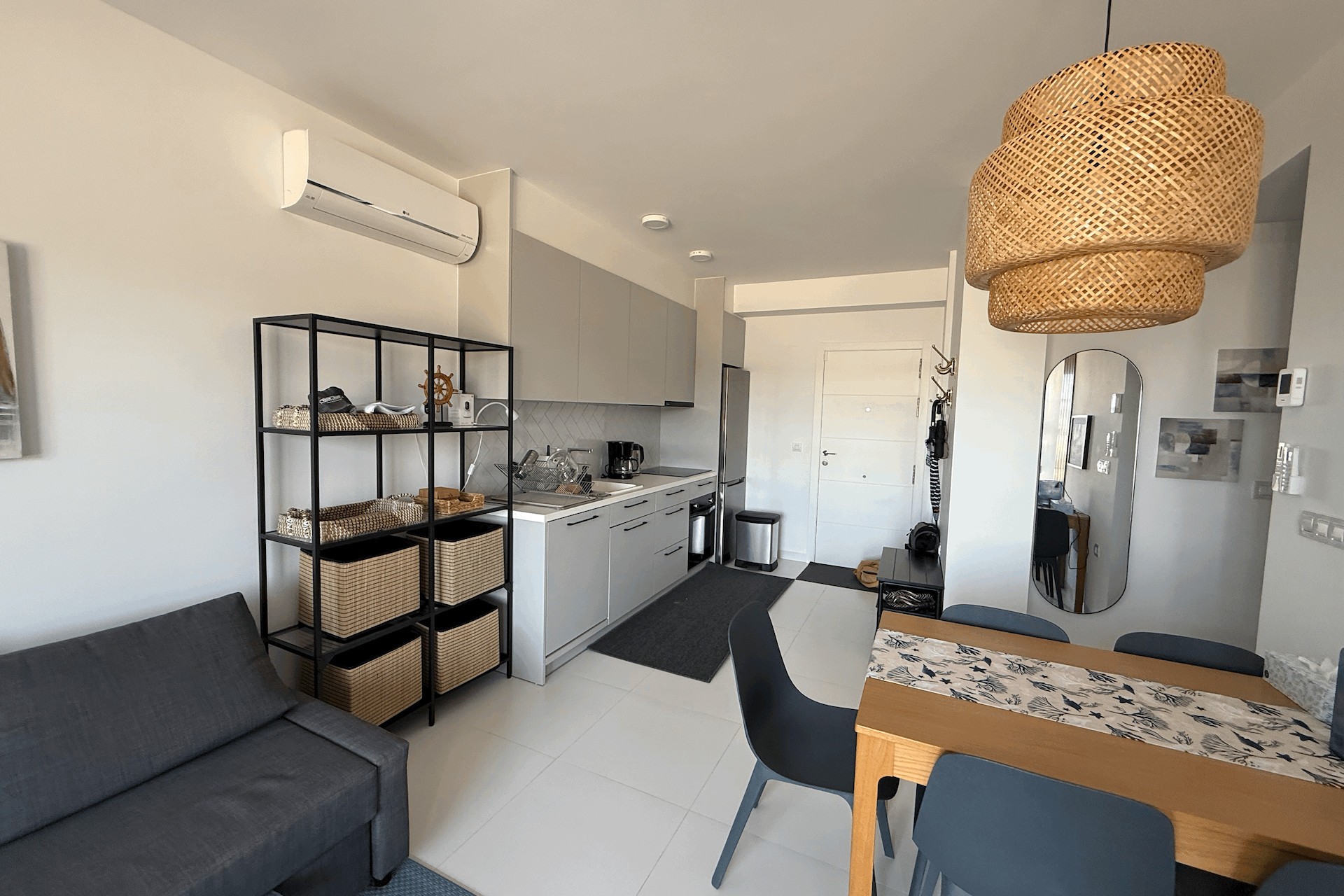 Återförsäljning - Apartment -
San Miguel de Salinas - Inland