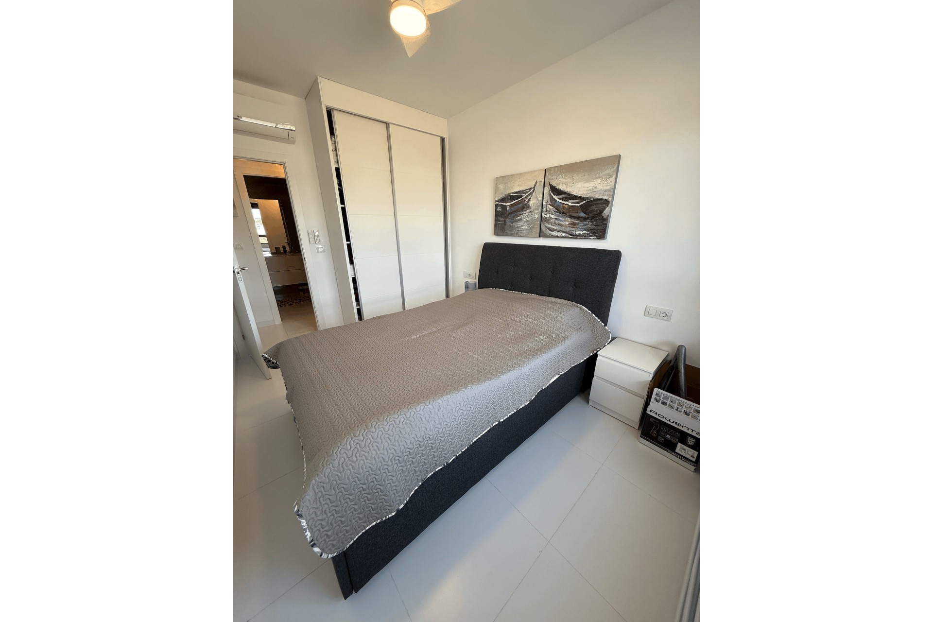 Återförsäljning - Apartment -
San Miguel de Salinas - Inland