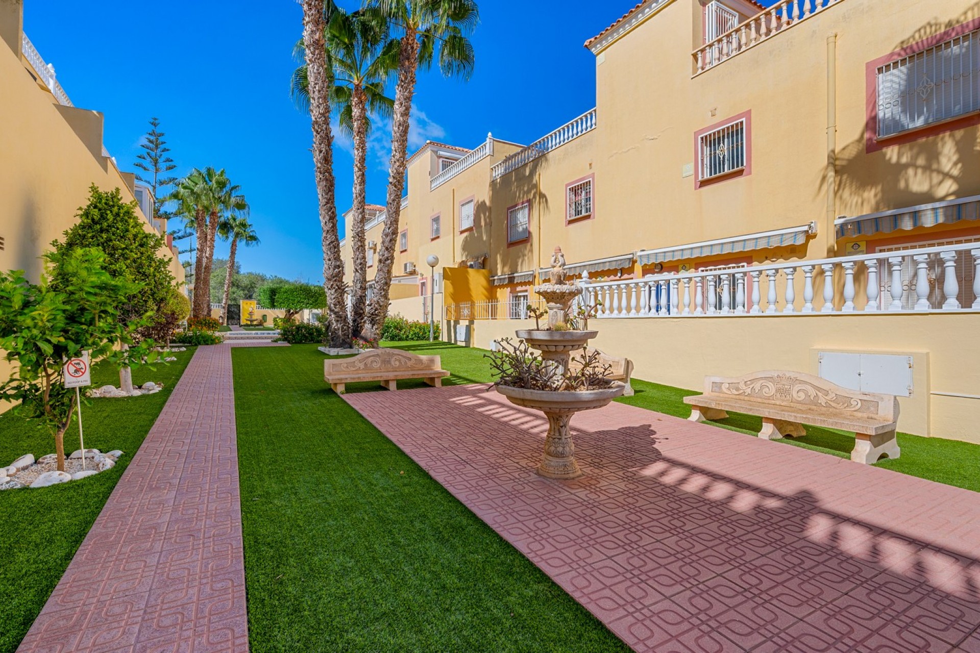 Återförsäljning - Apartment -
San Miguel de Salinas - Inland