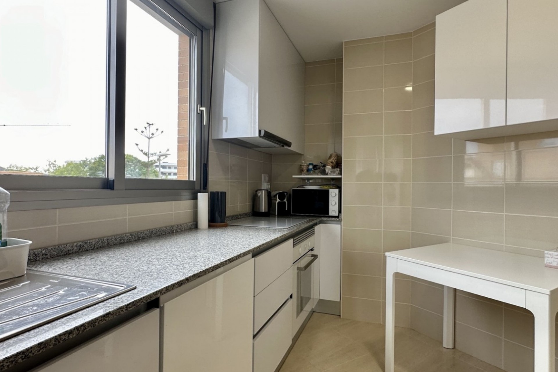 Återförsäljning - Apartment -
San Miguel de Salinas - Inland