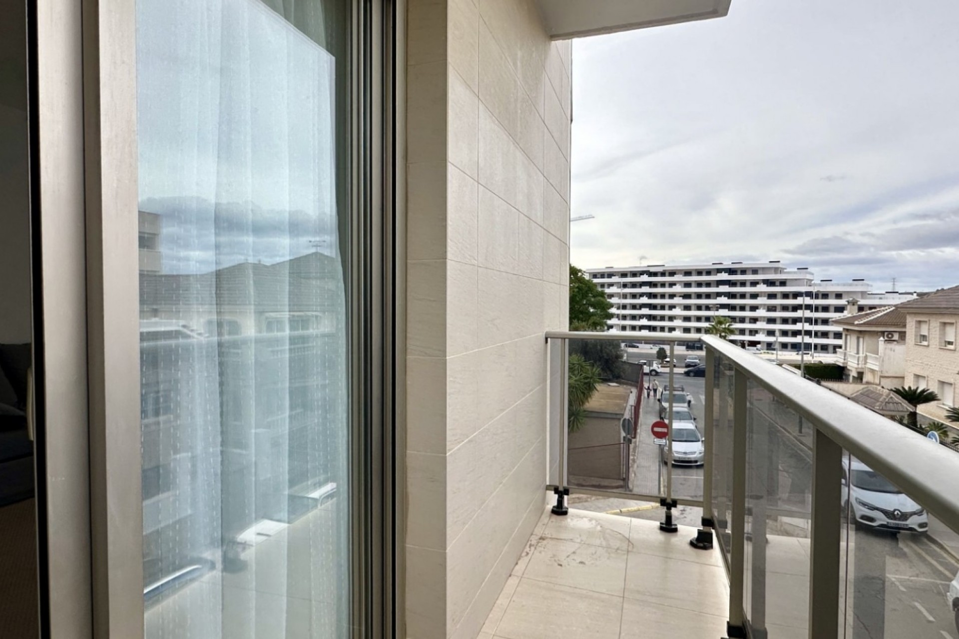 Återförsäljning - Apartment -
San Miguel de Salinas - Inland