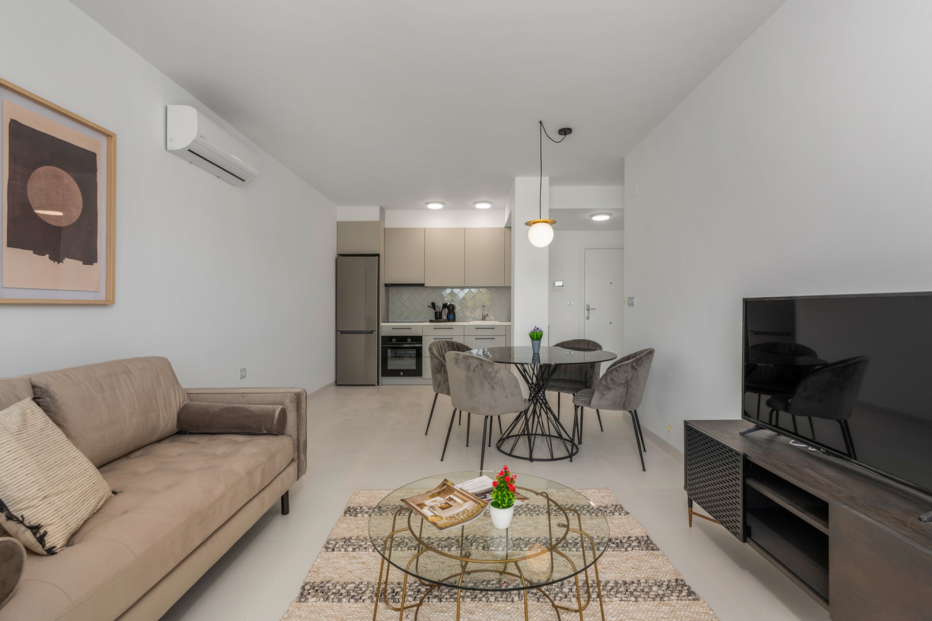 Återförsäljning - Apartment -
San Miguel de Salinas - Inland