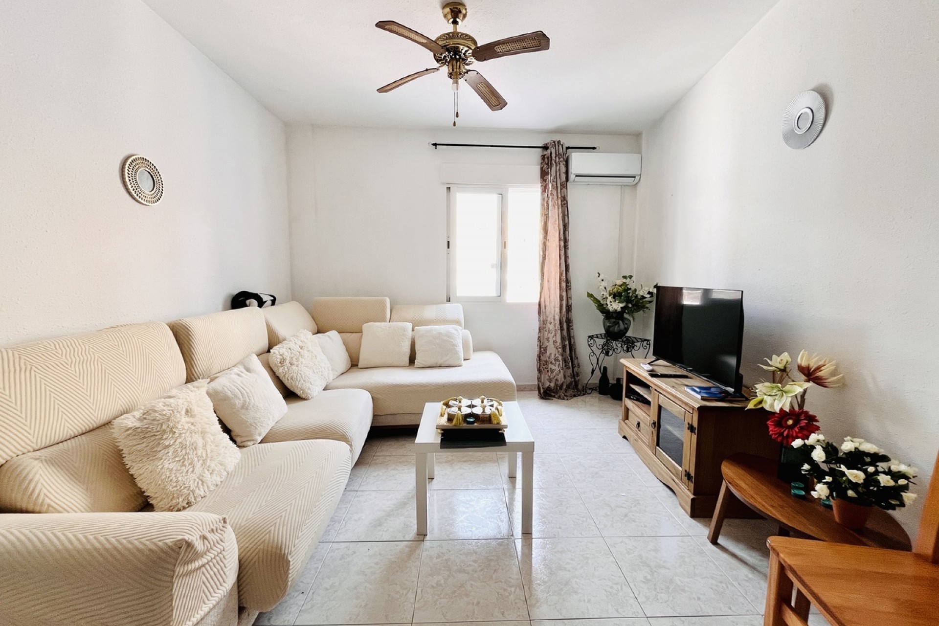 Återförsäljning - Apartment -
San Miguel de Salinas - Inland