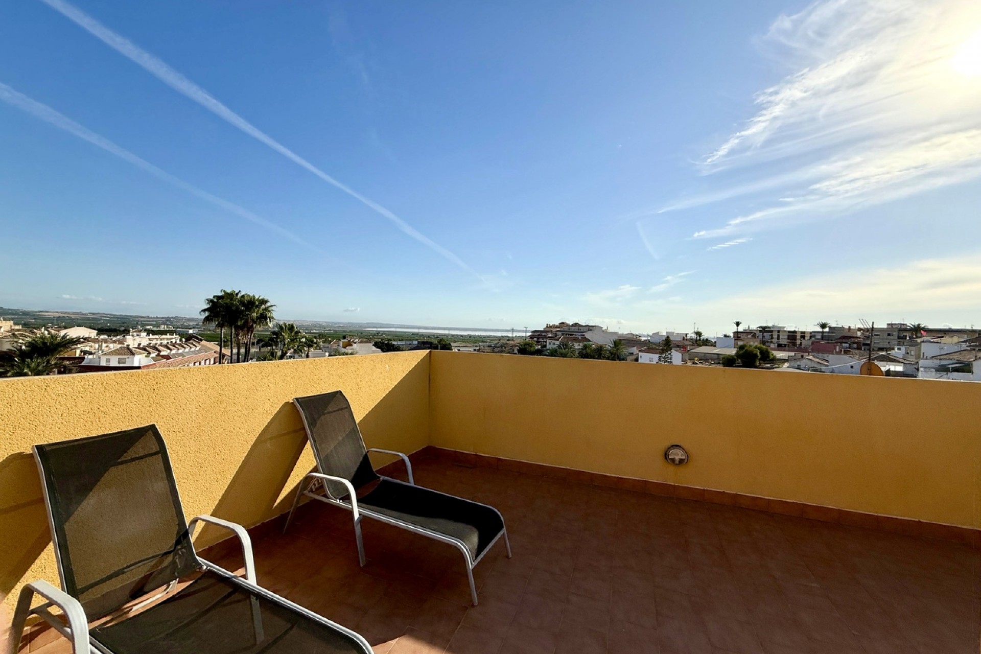 Återförsäljning - Apartment -
San Miguel de Salinas - Inland