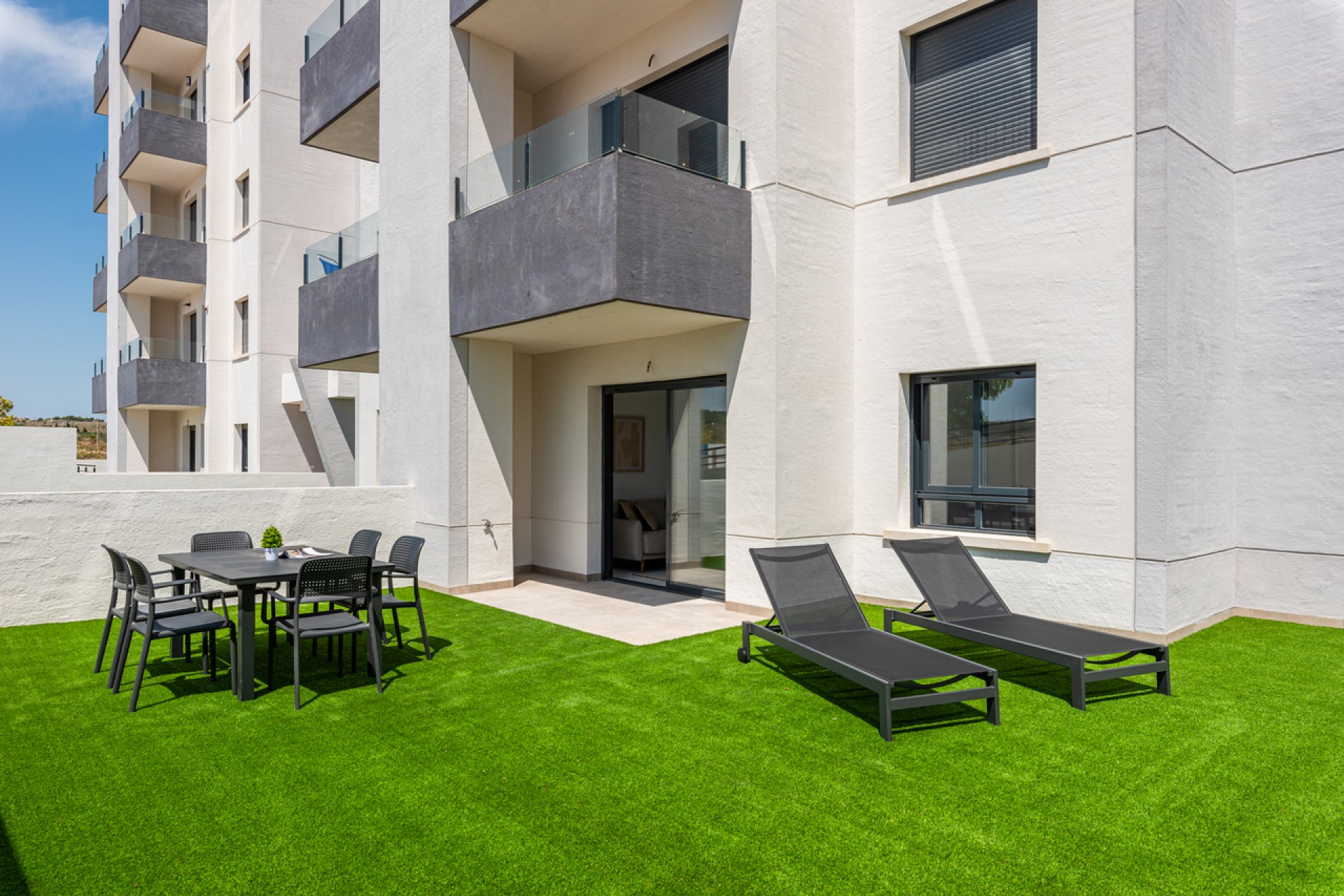 Återförsäljning - Apartment -
San Miguel de Salinas - Inland