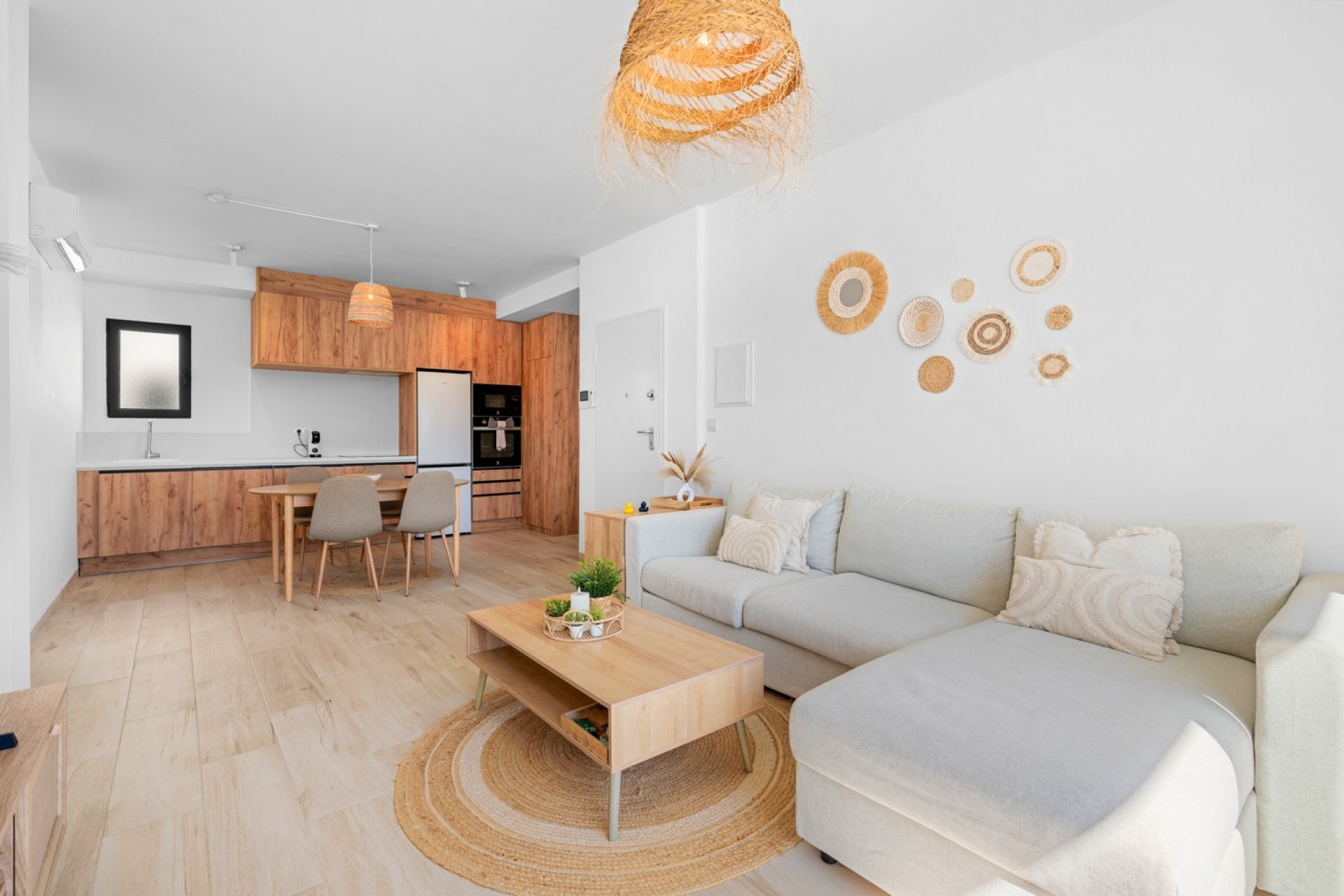 Återförsäljning - Apartment -
San Miguel de Salinas - Inland