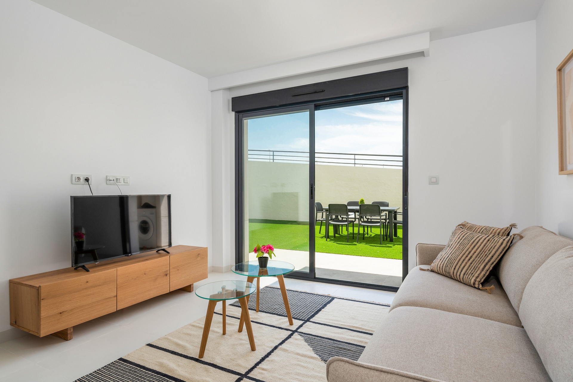 Återförsäljning - Apartment -
San Miguel de Salinas - Inland