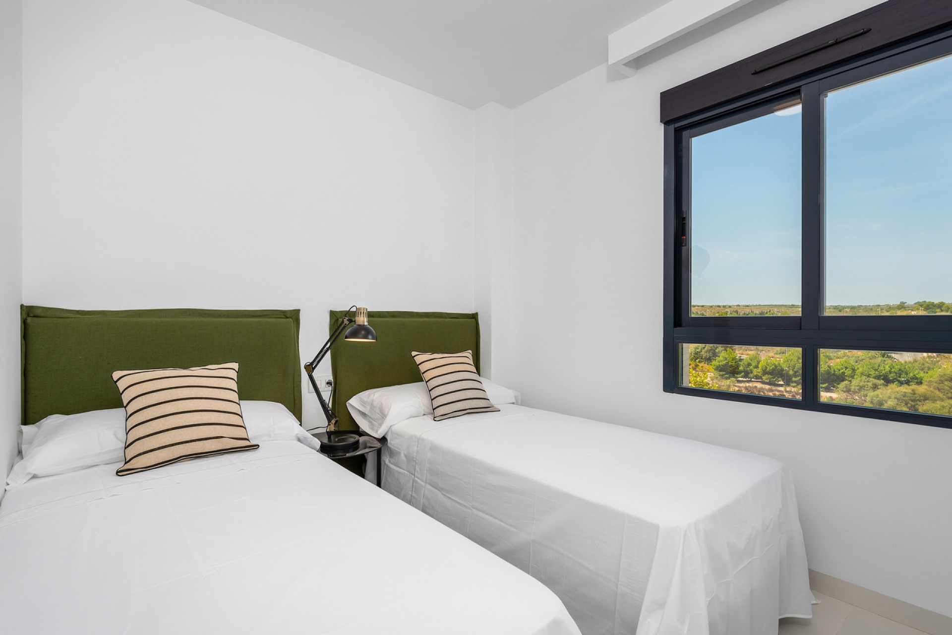 Återförsäljning - Apartment -
San Miguel de Salinas - Inland