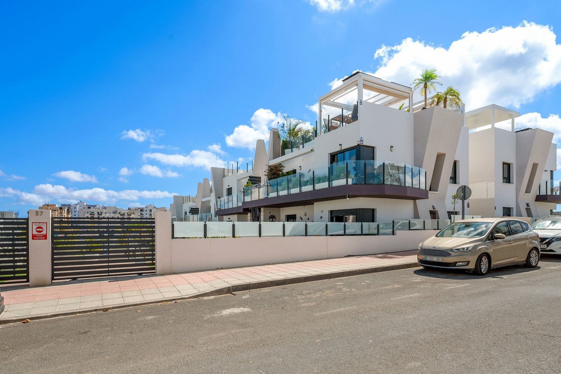 Återförsäljning - Apartment -
San Miguel de Salinas - Inland