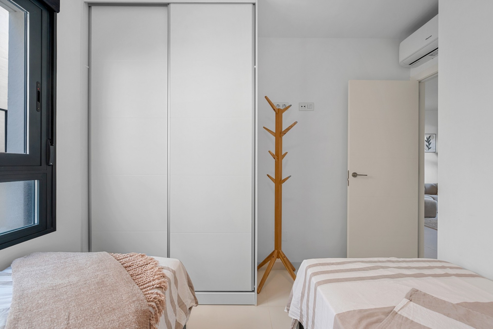 Återförsäljning - Apartment -
San Miguel de Salinas - Inland