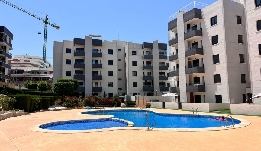 Återförsäljning - Apartment -
San Miguel de Salinas - Inland