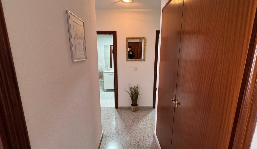 Återförsäljning - Apartment -
San Miguel de Salinas - Inland