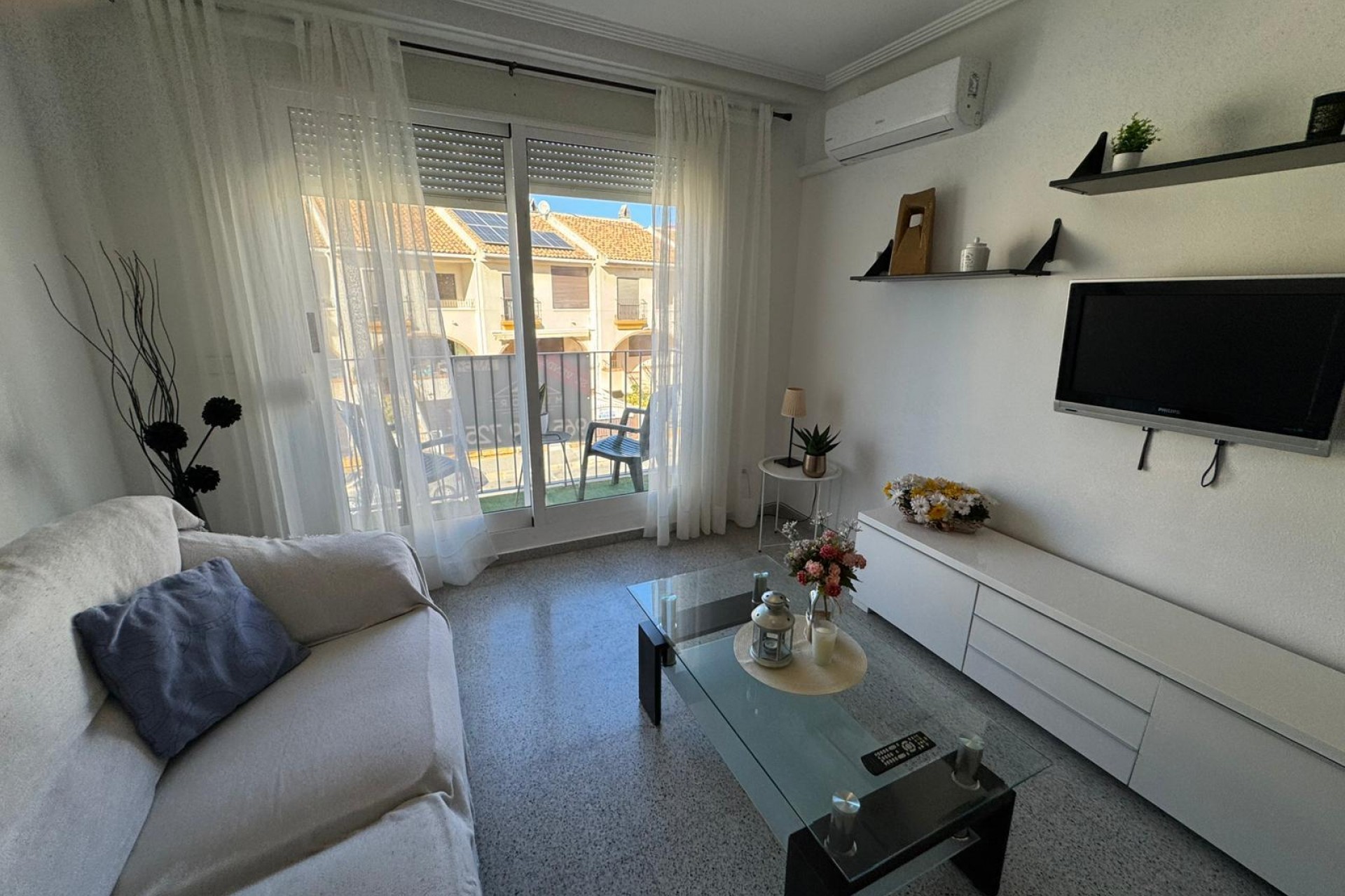 Återförsäljning - Apartment -
San Miguel de Salinas - Inland