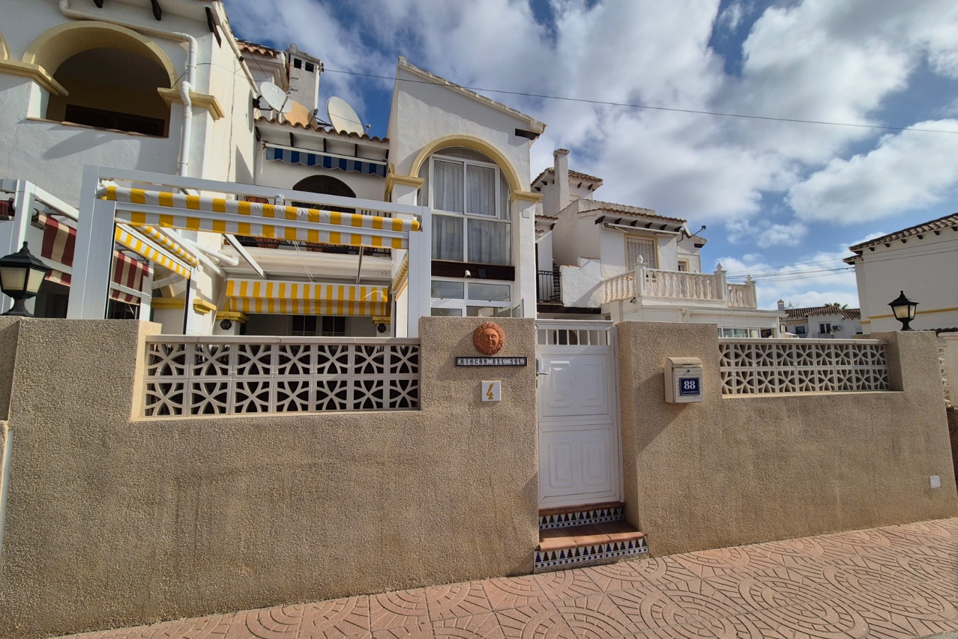 Återförsäljning - Apartment -
San Miguel de Salinas - Inland