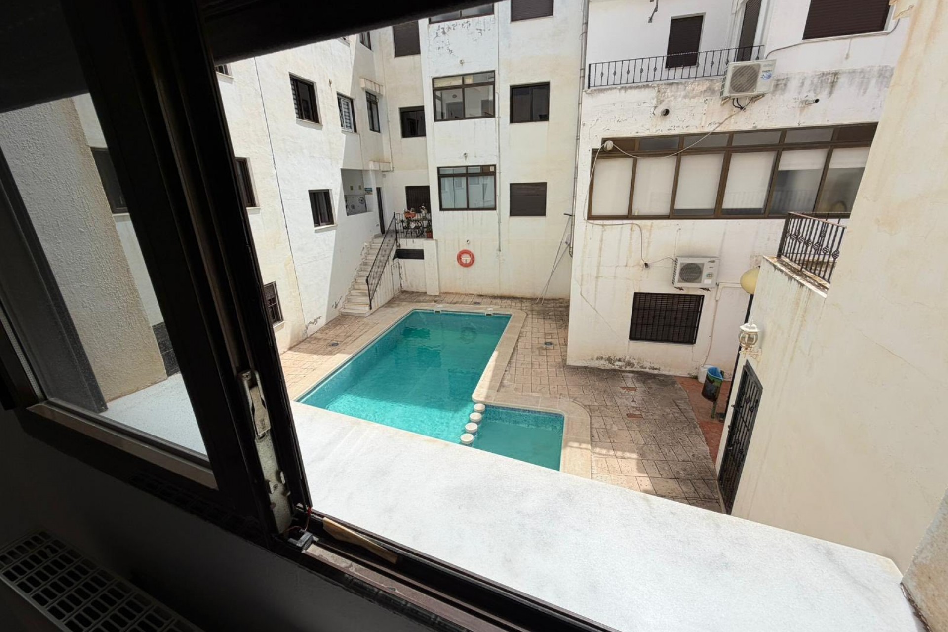 Återförsäljning - Apartment -
San Miguel de Salinas - Inland