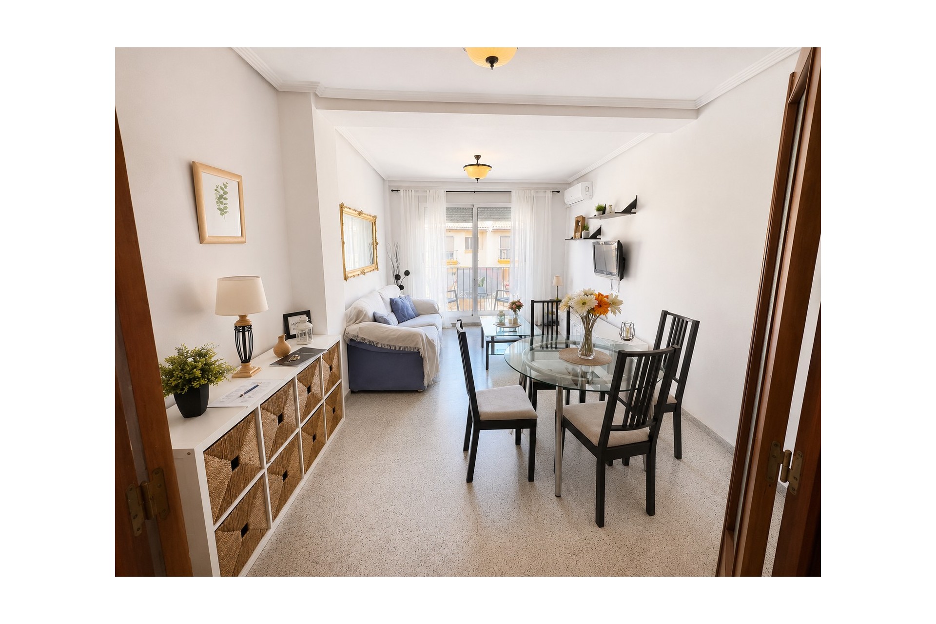 Återförsäljning - Apartment -
San Miguel de Salinas - Inland