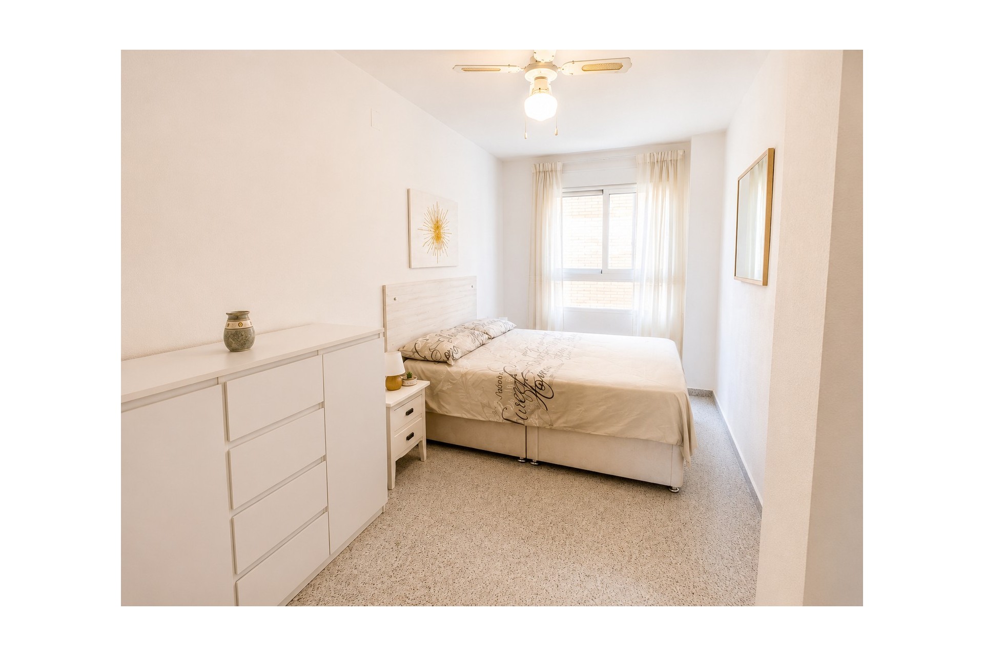 Återförsäljning - Apartment -
San Miguel de Salinas - Inland