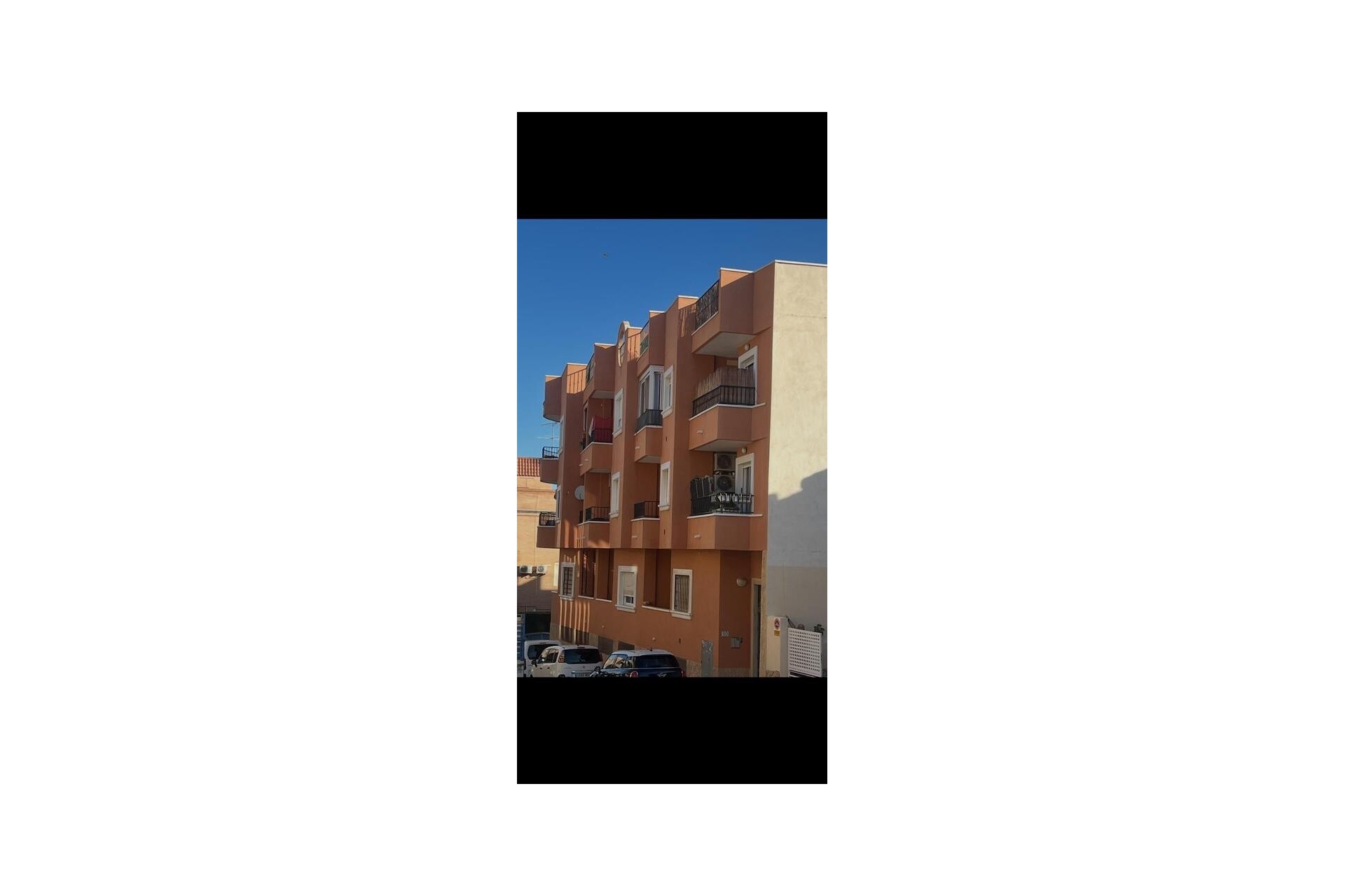 Återförsäljning - Apartment -
San Miguel de Salinas - Inland