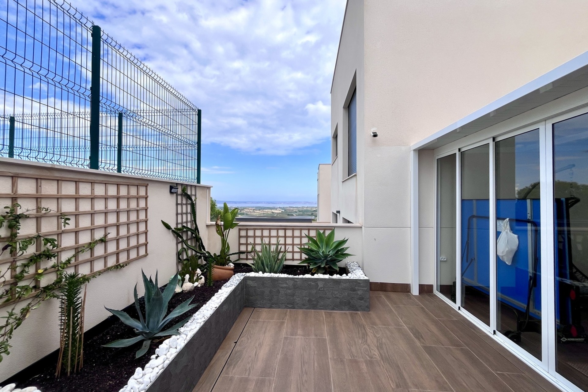 Återförsäljning - Apartment -
San Miguel de Salinas - Inland