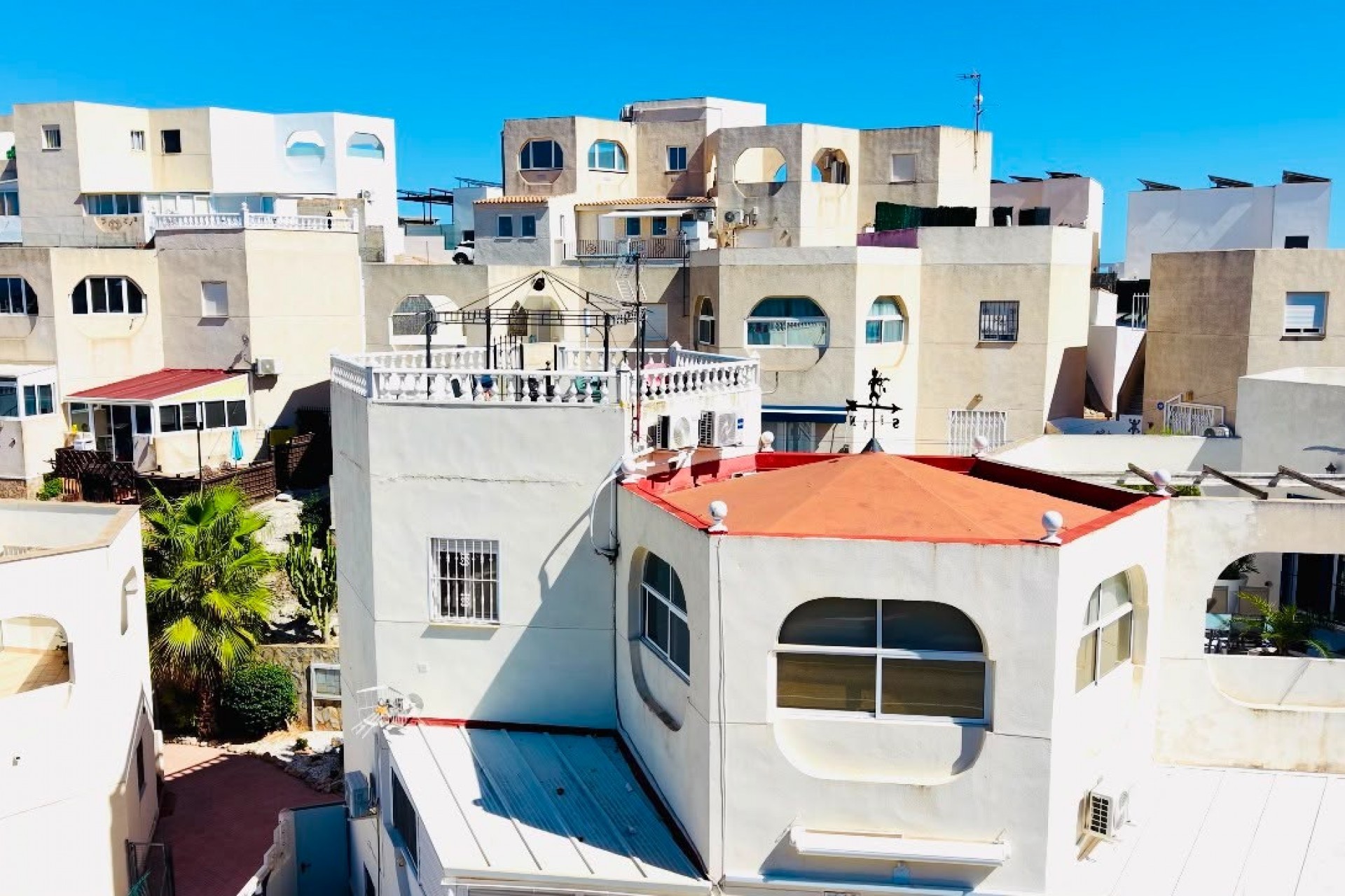 Återförsäljning - Apartment -
San Miguel de Salinas - Inland