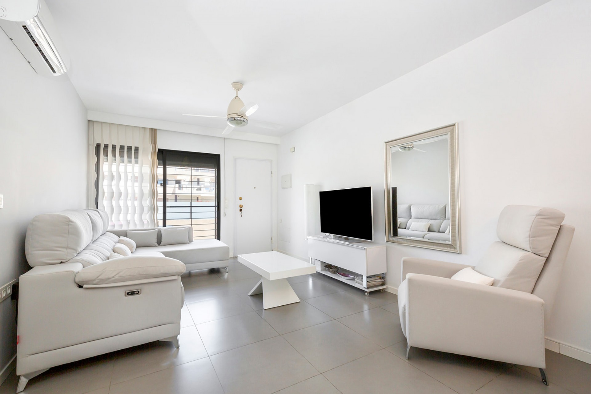 Återförsäljning - Apartment -
Torre de la Horadada - Costa Blanca