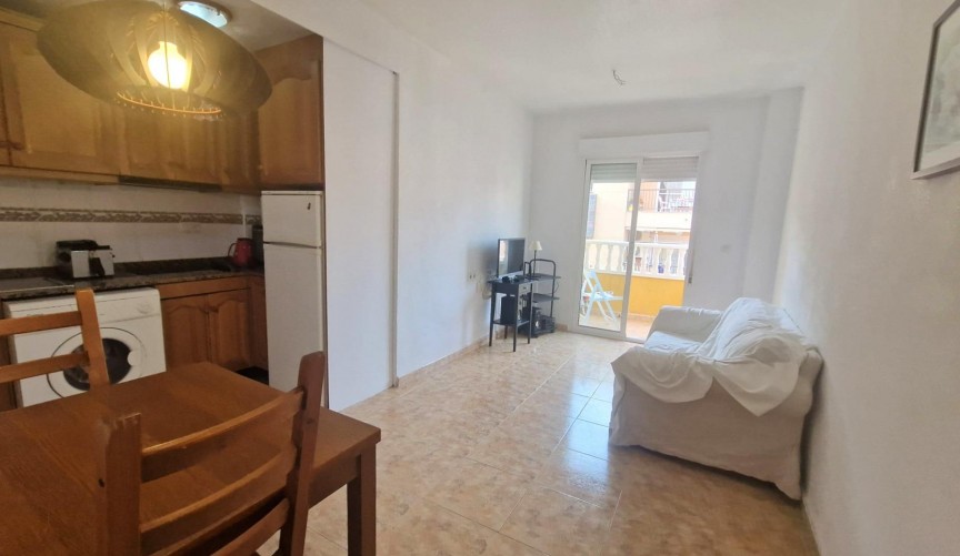 Återförsäljning - Apartment -
Torrevieja - Acequion