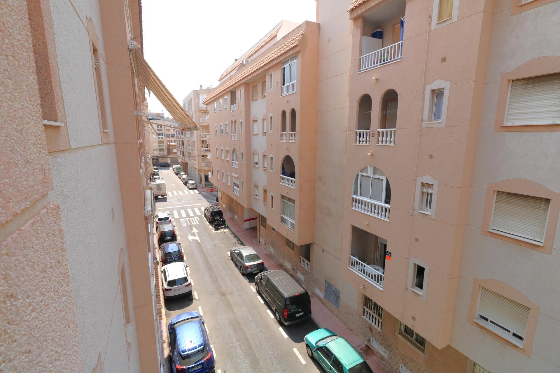 Återförsäljning - Apartment -
Torrevieja - Acequion