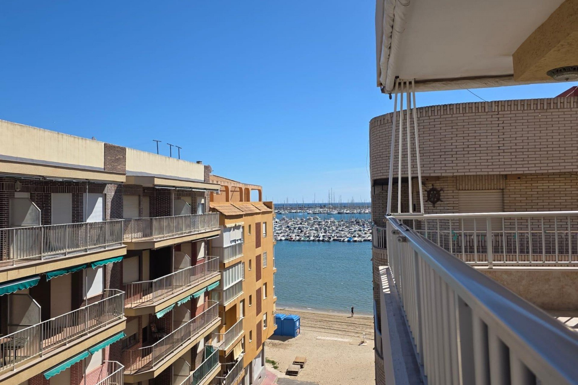 Återförsäljning - Apartment -
Torrevieja - Acequion