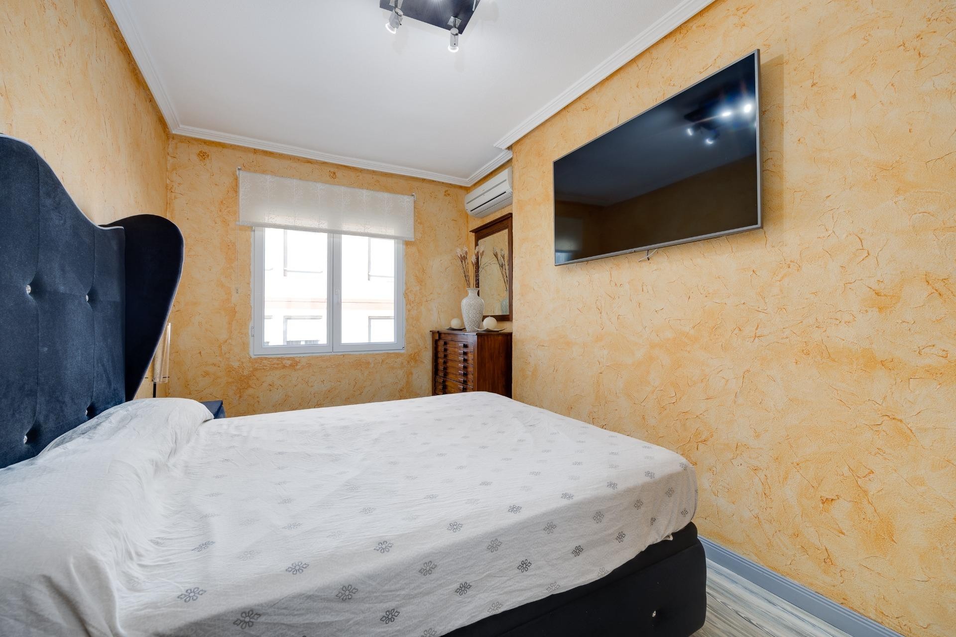 Återförsäljning - Apartment -
Torrevieja - Acequion