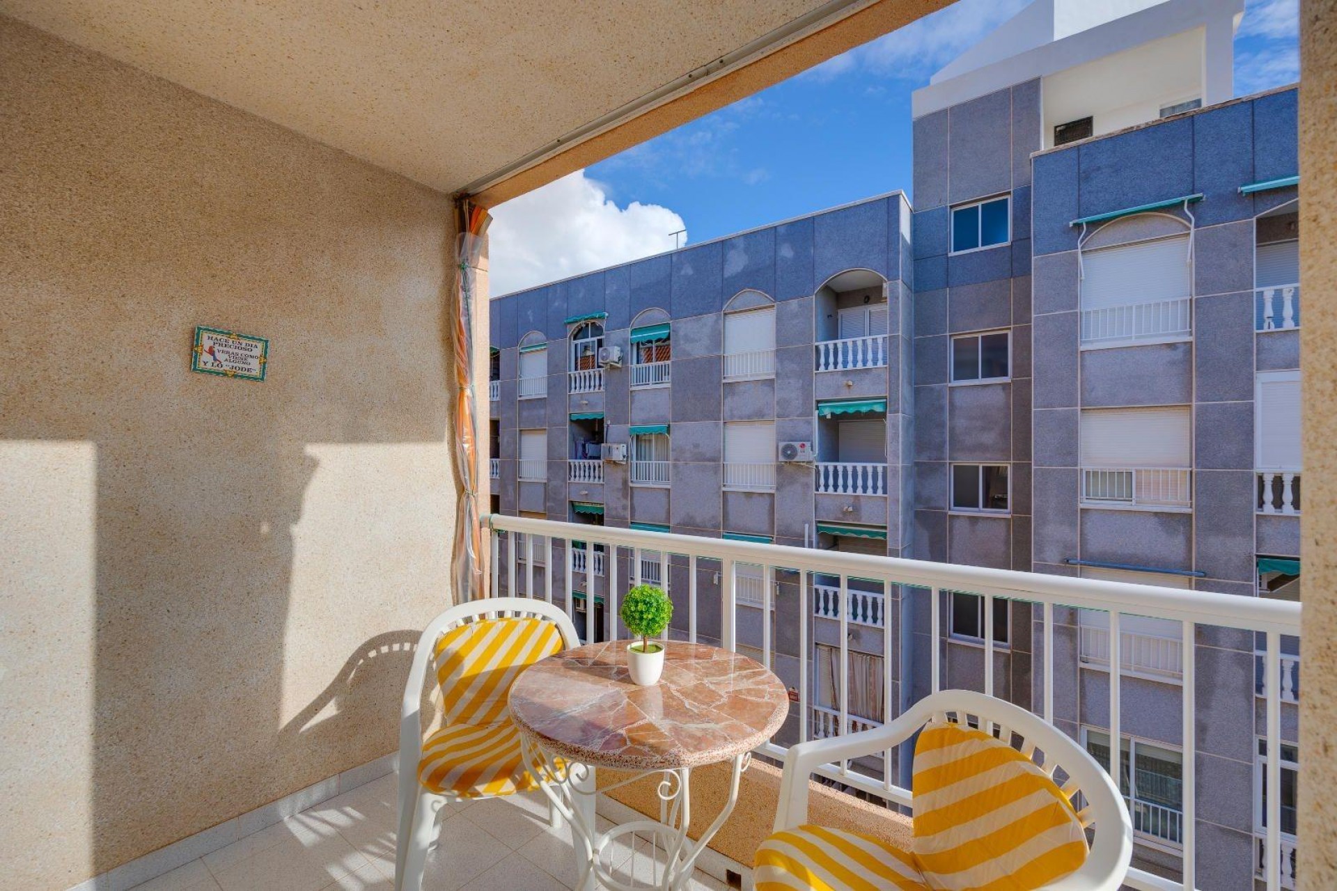 Återförsäljning - Apartment -
Torrevieja - Acequion