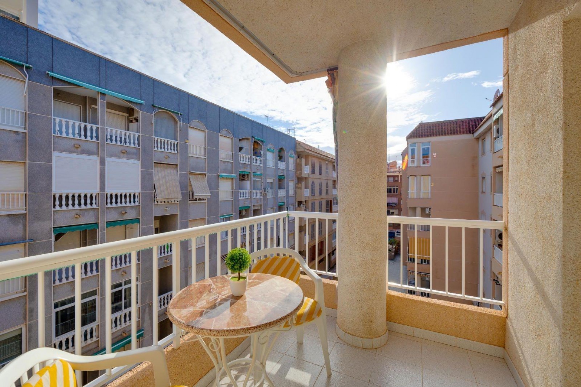 Återförsäljning - Apartment -
Torrevieja - Acequion