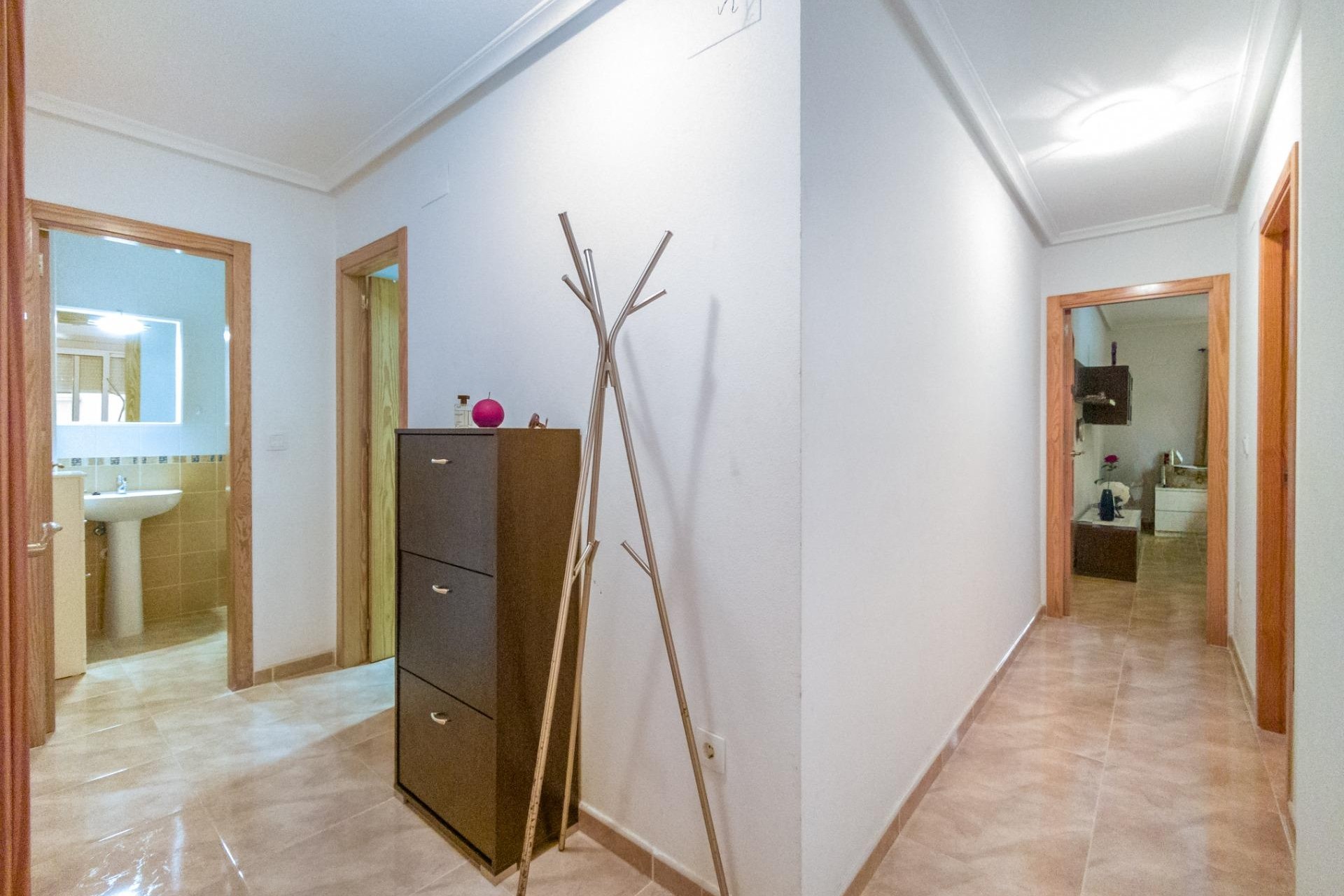 Återförsäljning - Apartment -
Torrevieja - Acequion