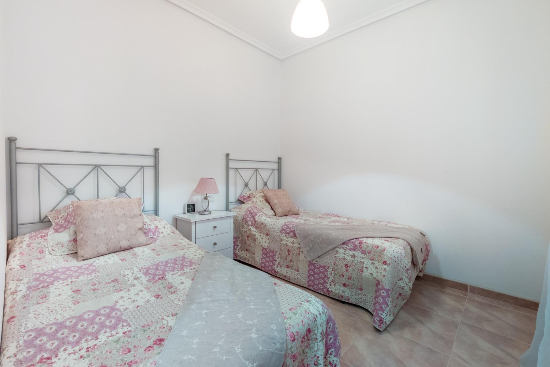 Återförsäljning - Apartment -
Torrevieja - Acequion