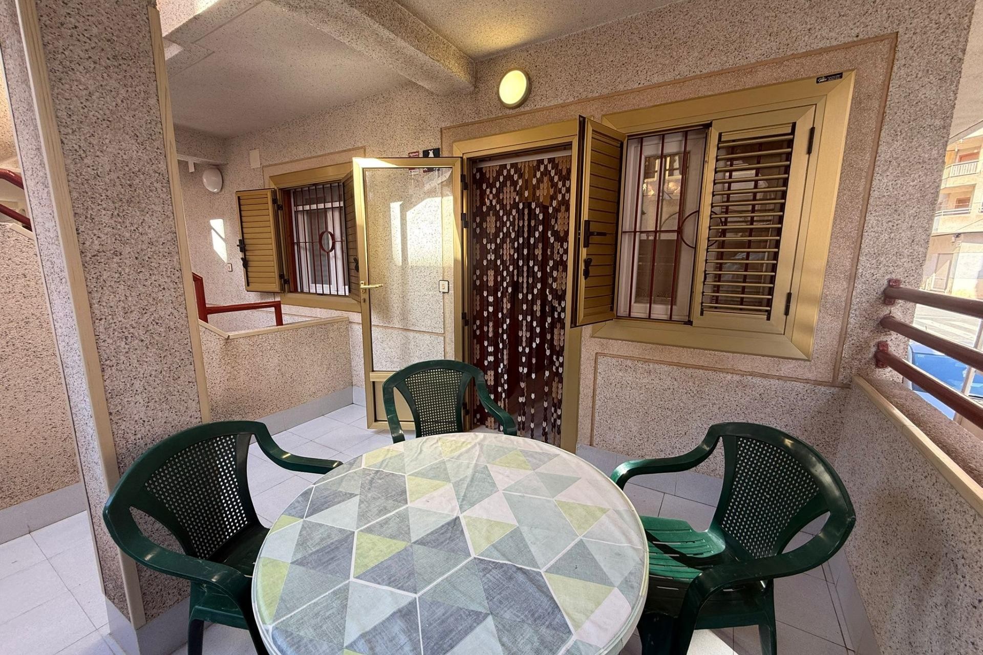 Återförsäljning - Apartment -
Torrevieja - Acequion