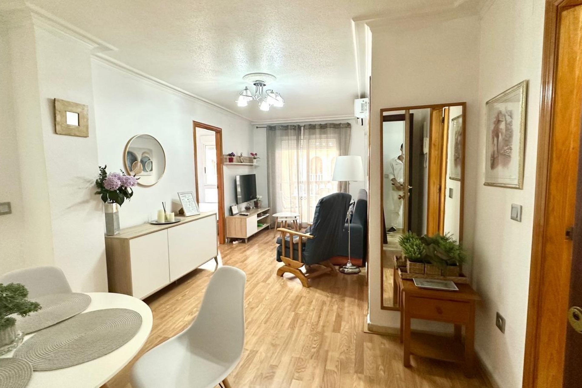 Återförsäljning - Apartment -
Torrevieja - Acequion