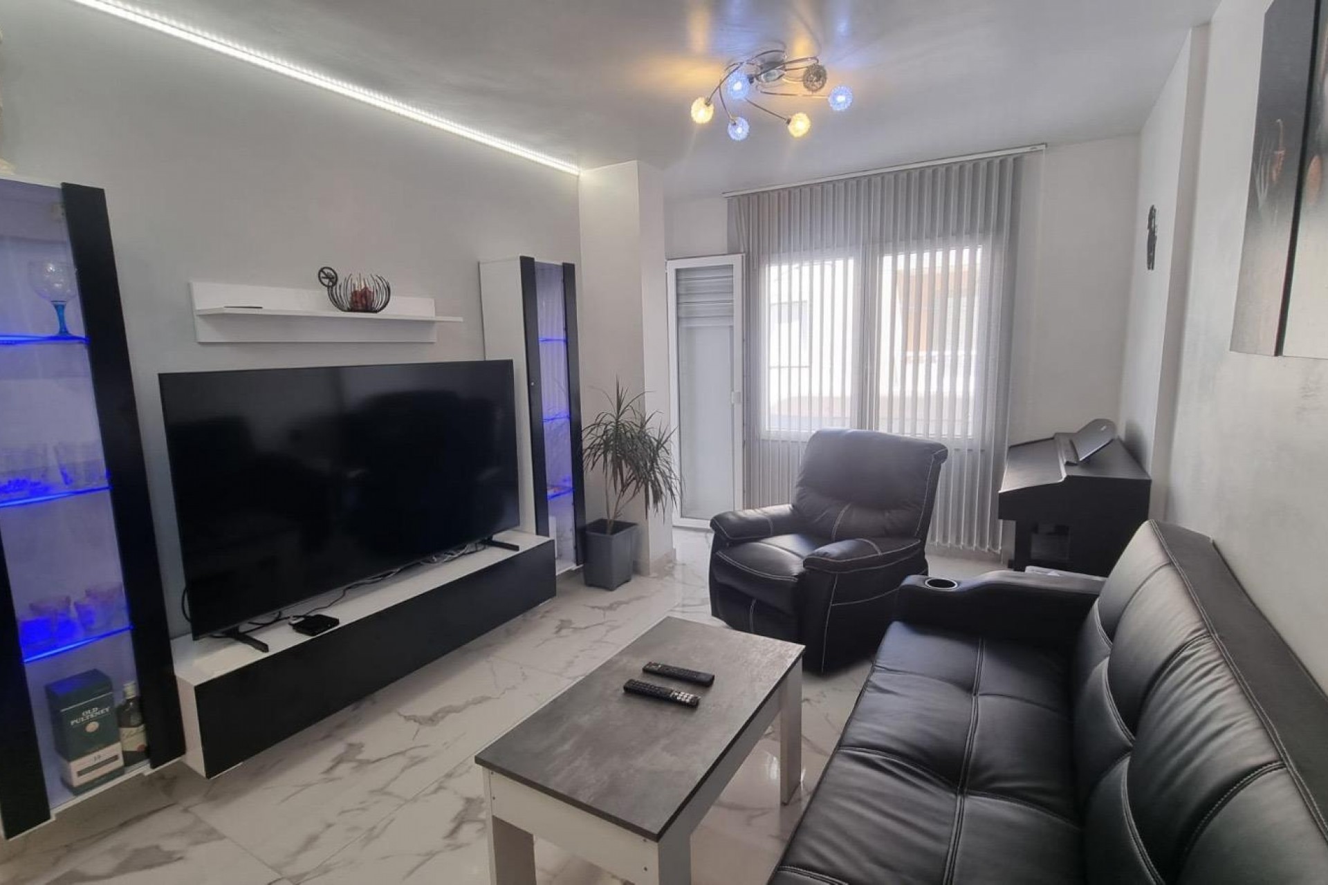 Återförsäljning - Apartment -
Torrevieja - Acequion