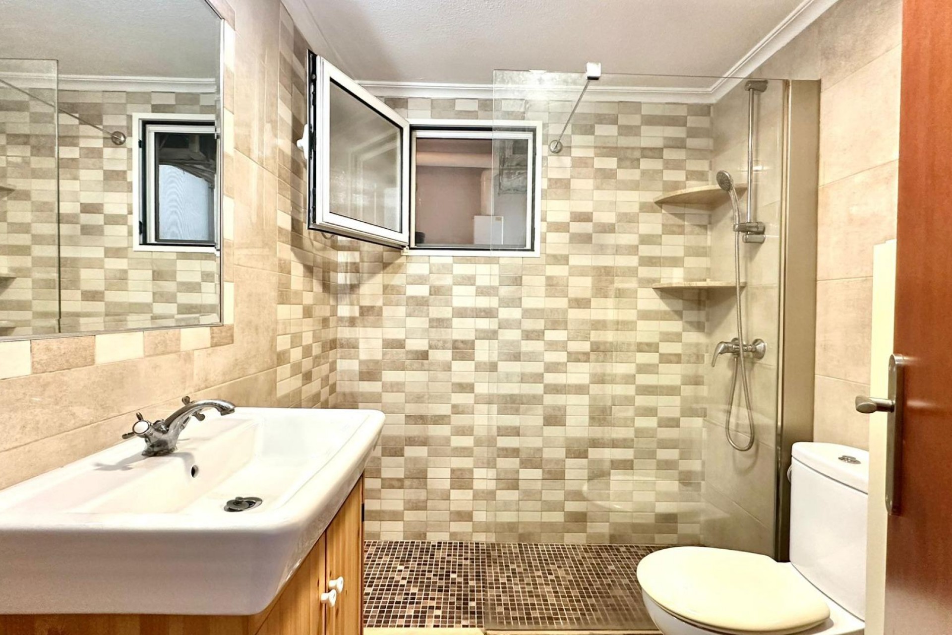 Återförsäljning - Apartment -
Torrevieja - Acequion