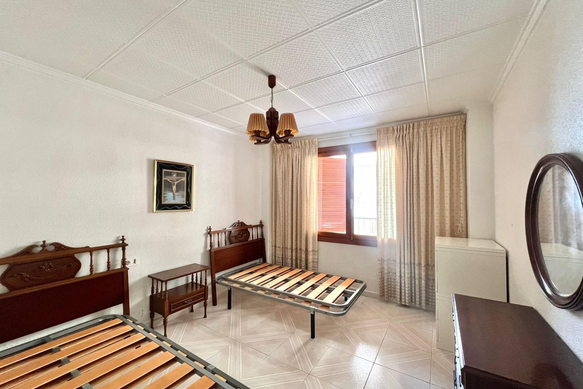 Återförsäljning - Apartment -
Torrevieja - Acequion