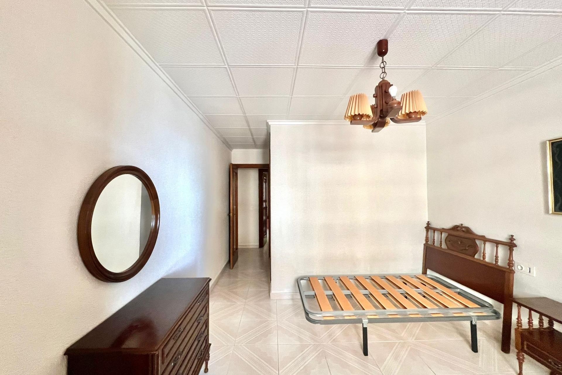 Återförsäljning - Apartment -
Torrevieja - Acequion