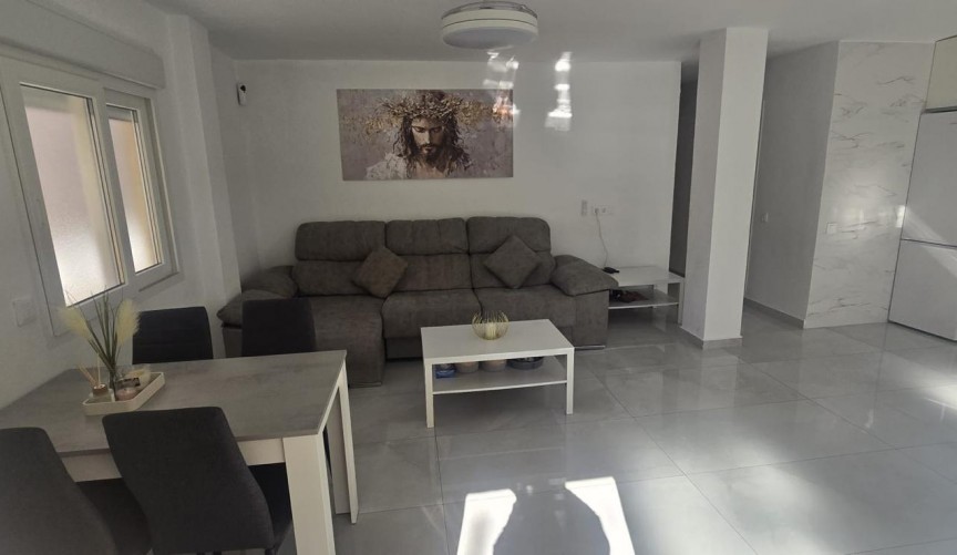 Återförsäljning - Apartment -
Torrevieja - Acequion