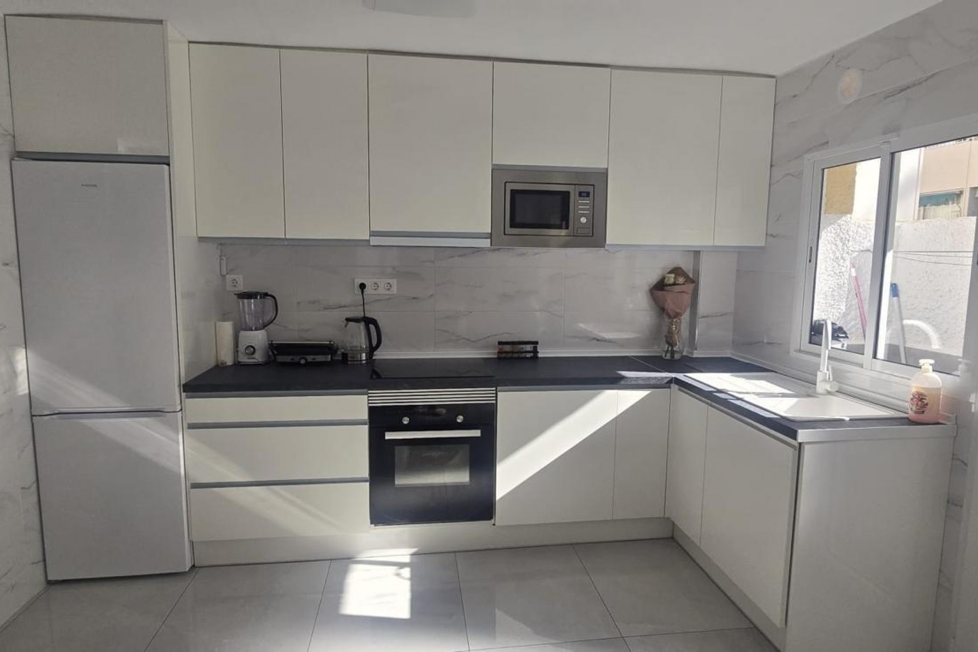 Återförsäljning - Apartment -
Torrevieja - Acequion