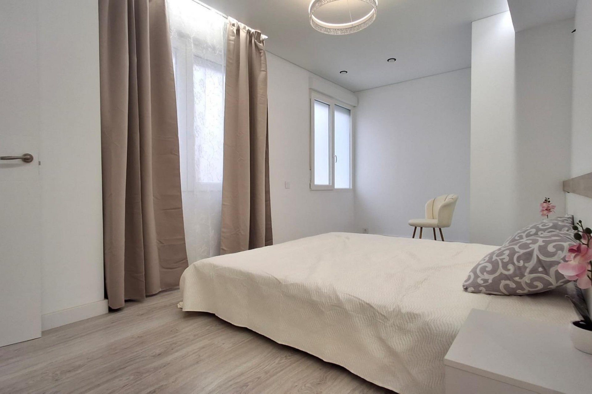 Återförsäljning - Apartment -
Torrevieja - Acequion