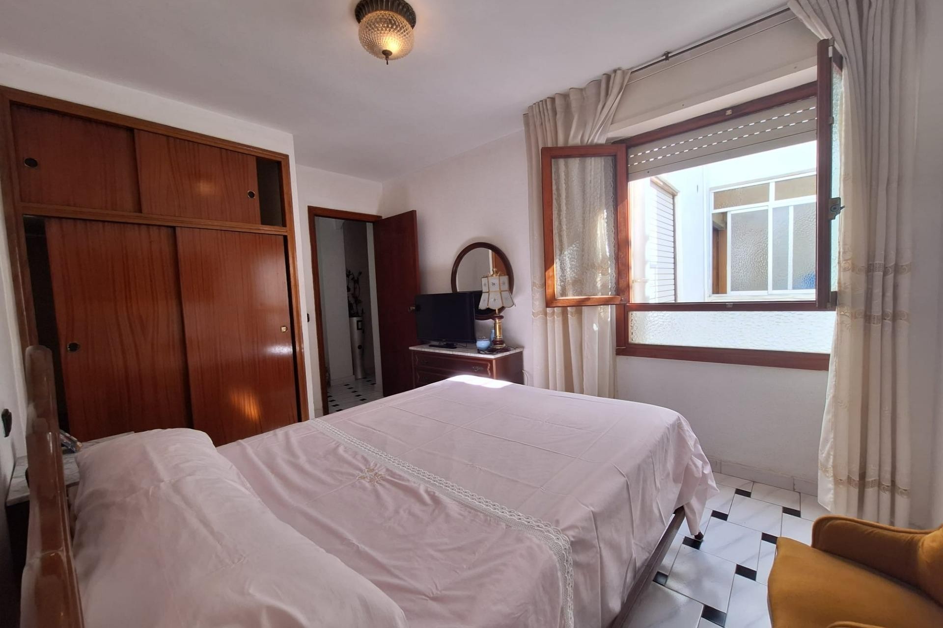Återförsäljning - Apartment -
Torrevieja - Acequion