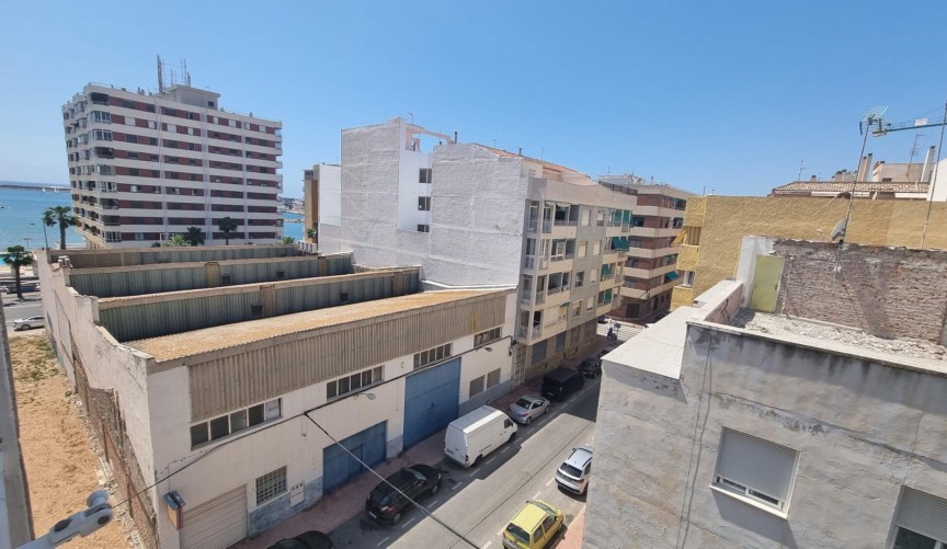 Återförsäljning - Apartment -
Torrevieja - Acequion