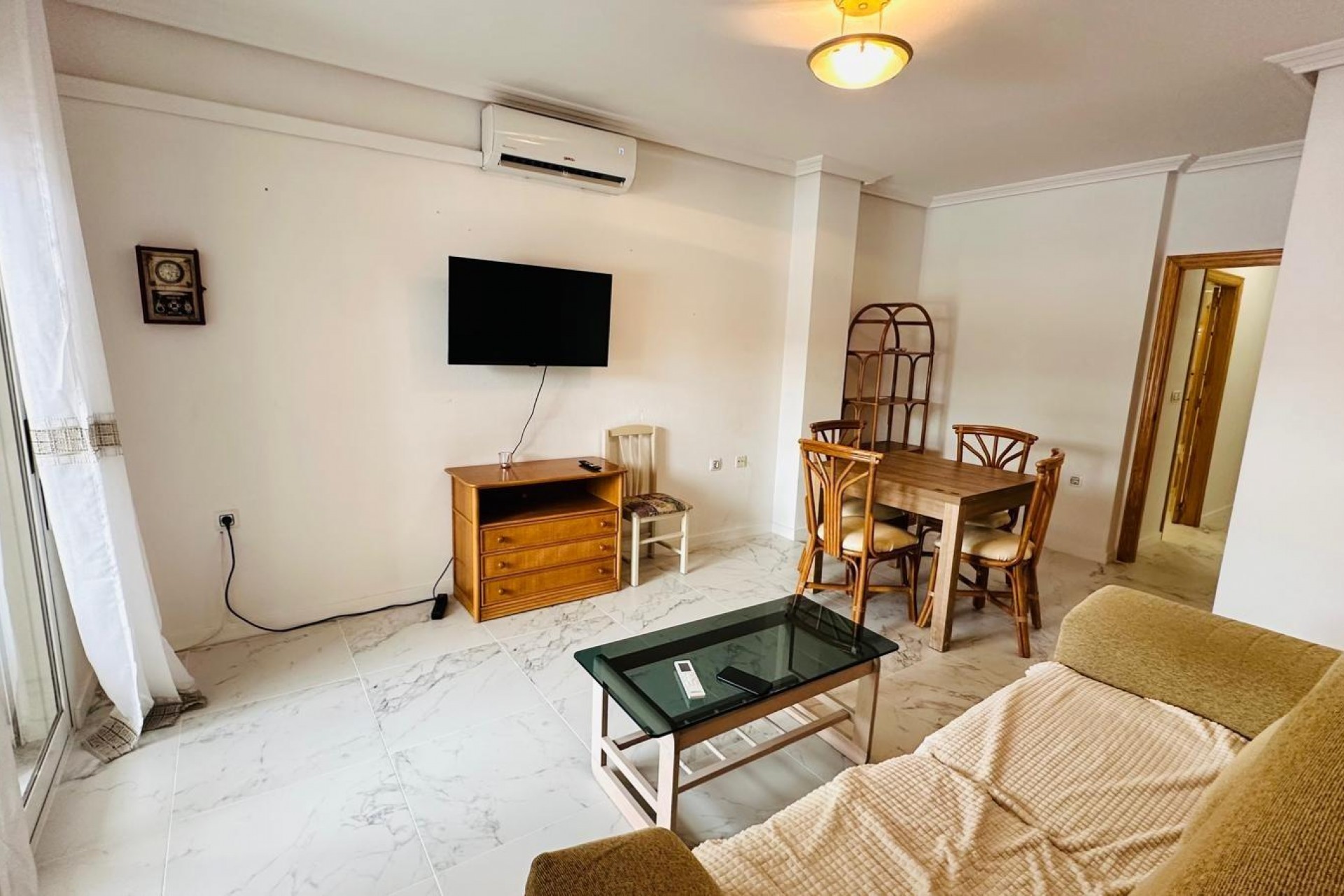 Återförsäljning - Apartment -
Torrevieja - Acequion