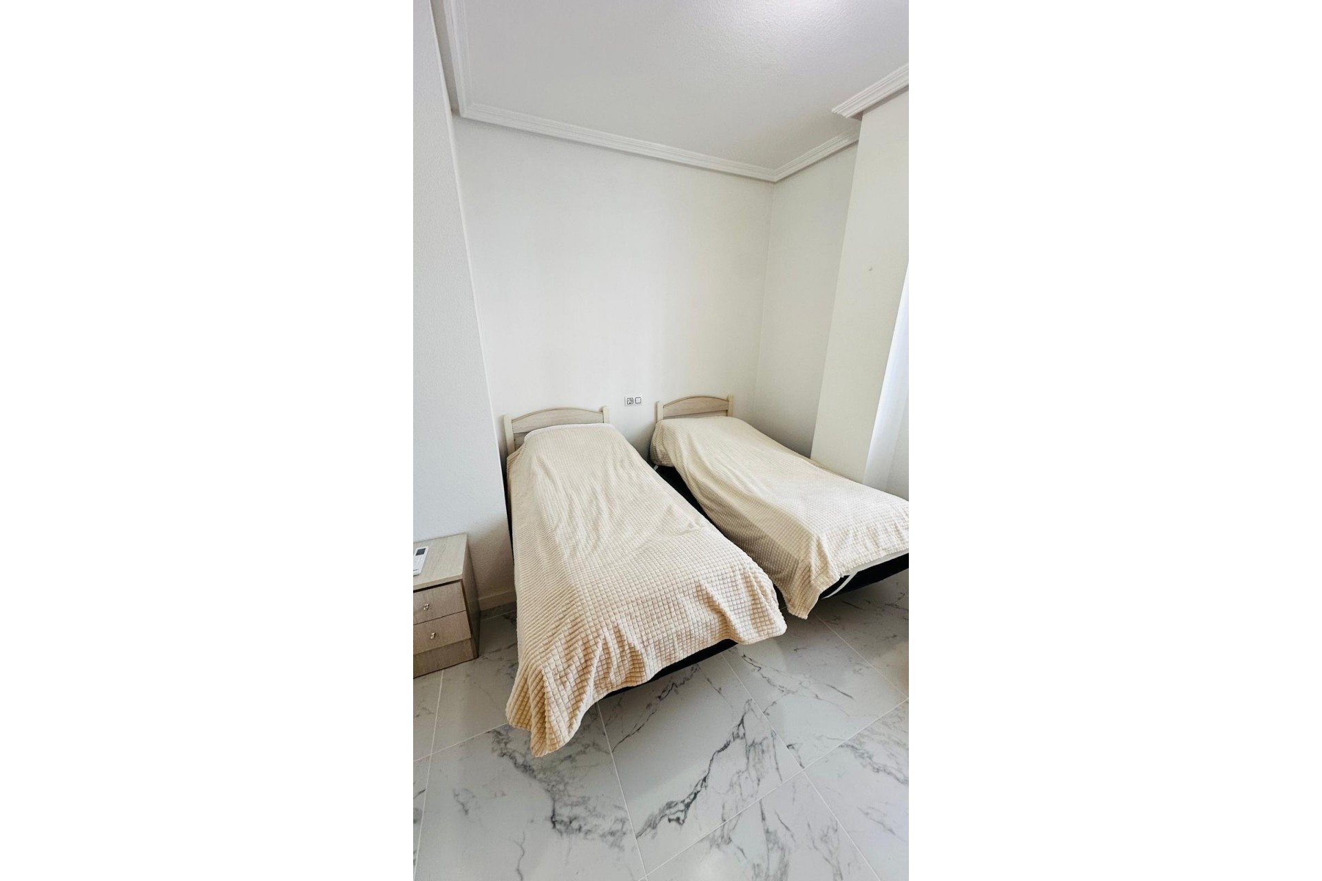Återförsäljning - Apartment -
Torrevieja - Acequion
