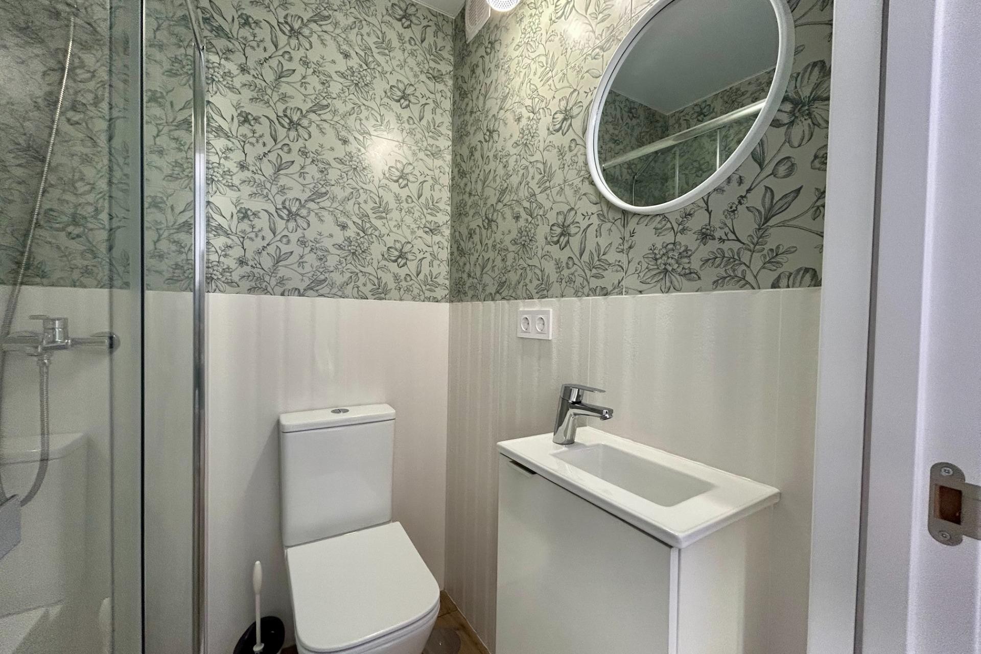 Återförsäljning - Apartment -
Torrevieja - Acequion